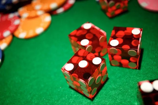 hwtoto mobile app interface showing live blackjack table on Android device